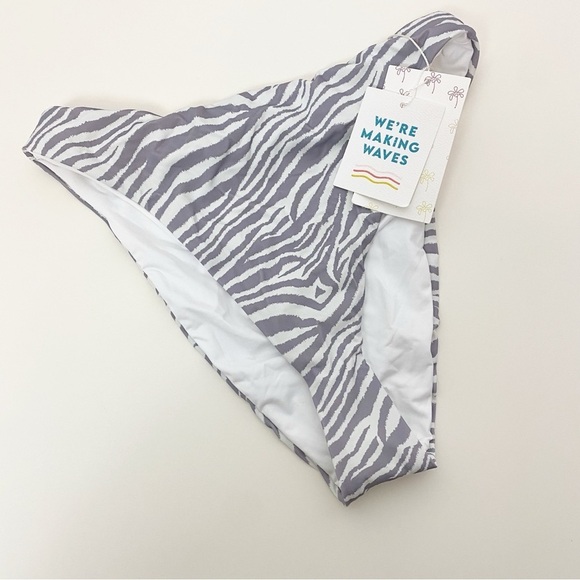 Dippin Daisy’s Cove Grey Zebra Print Bikini Set - Picture 10 of 12